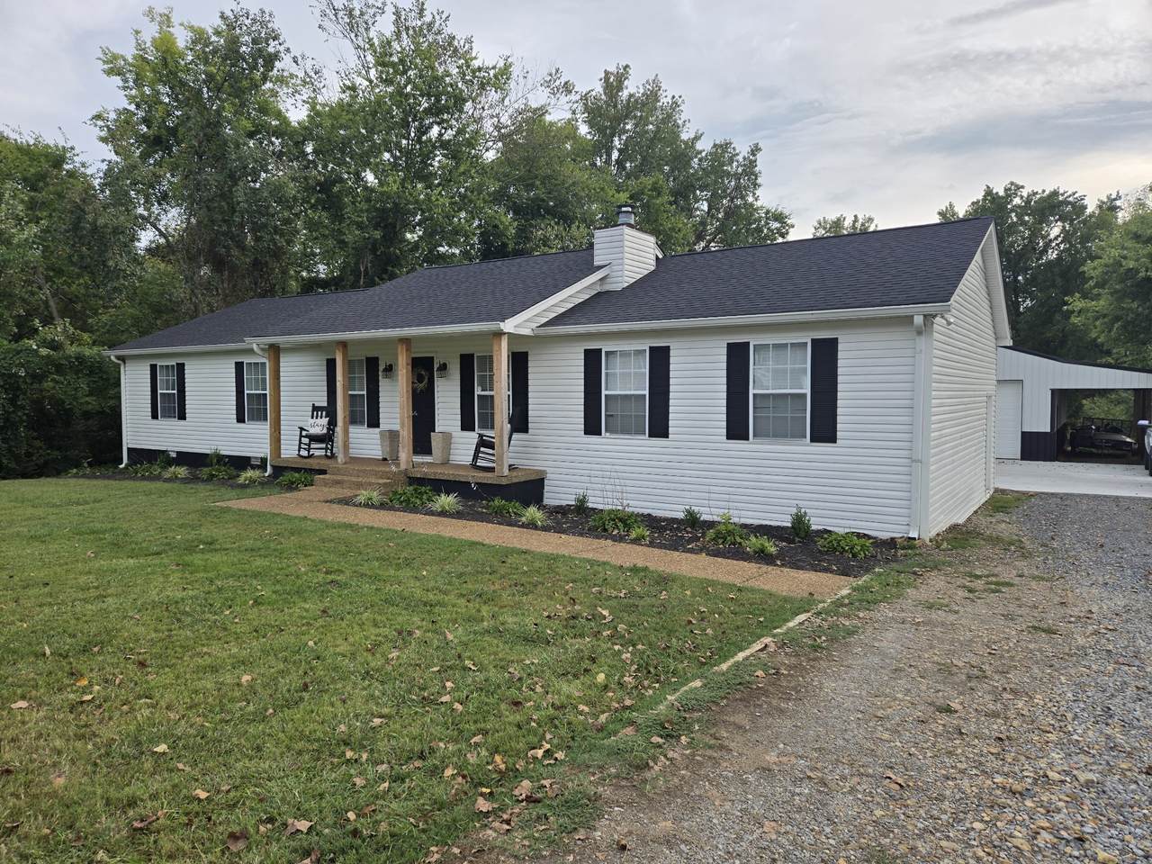 2116 Old Greenbrier Pike - Photo 1
