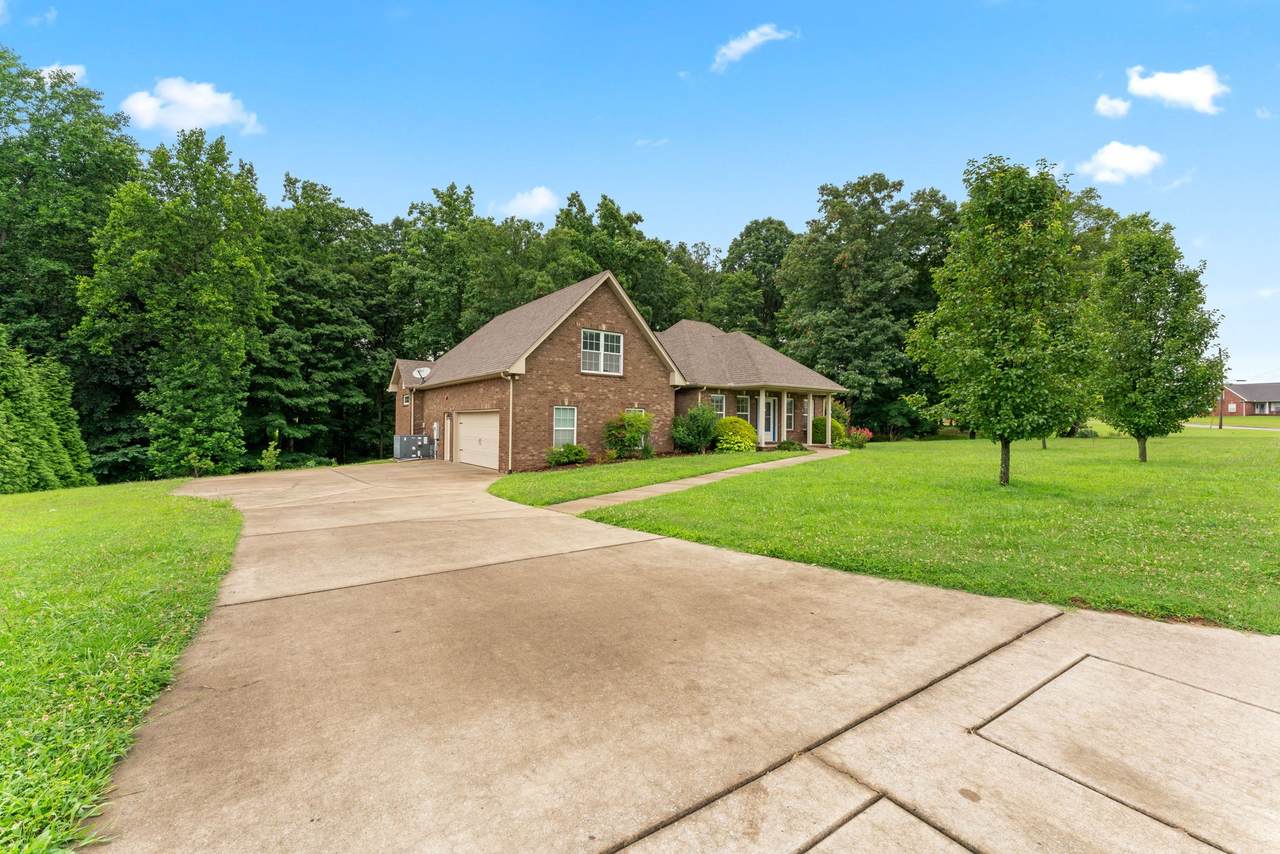 https://bt-photos.global.ssl.fastly.net/nashville/1280_boomver_3_RTC2957607-1.jpg