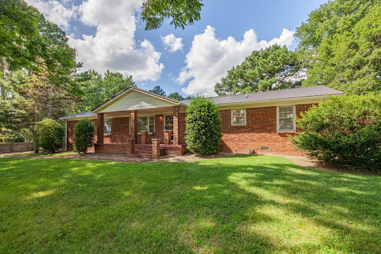 1111 Baker Ln - Photo 1