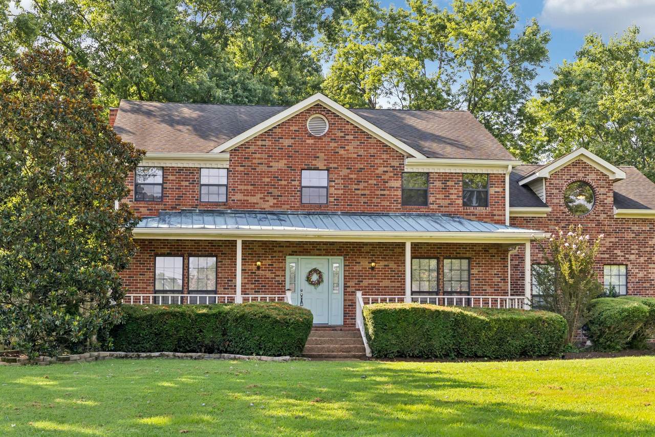 1422 Trailridge Cir - Photo 1