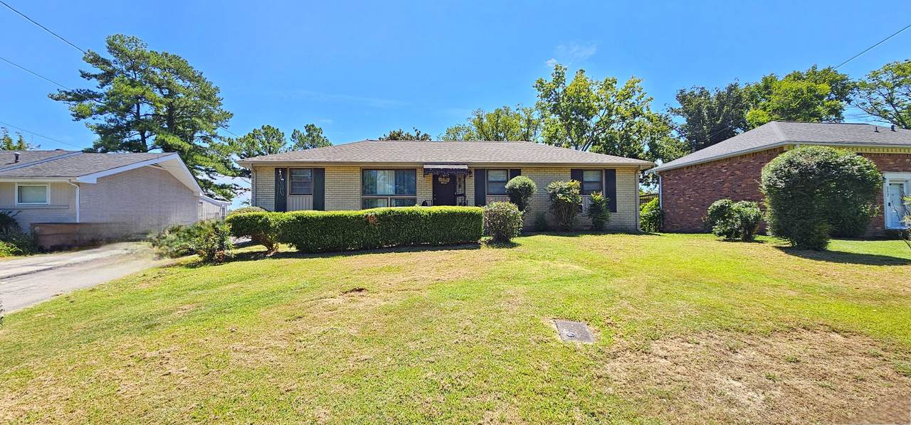 255 Eisenhower Dr - Photo 1