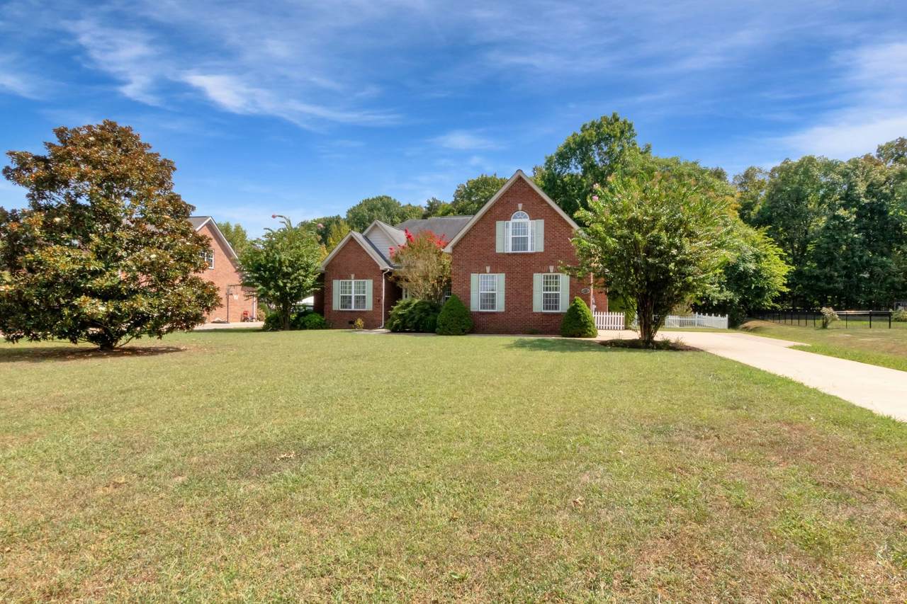 3910 Rowland Rd - Photo 1