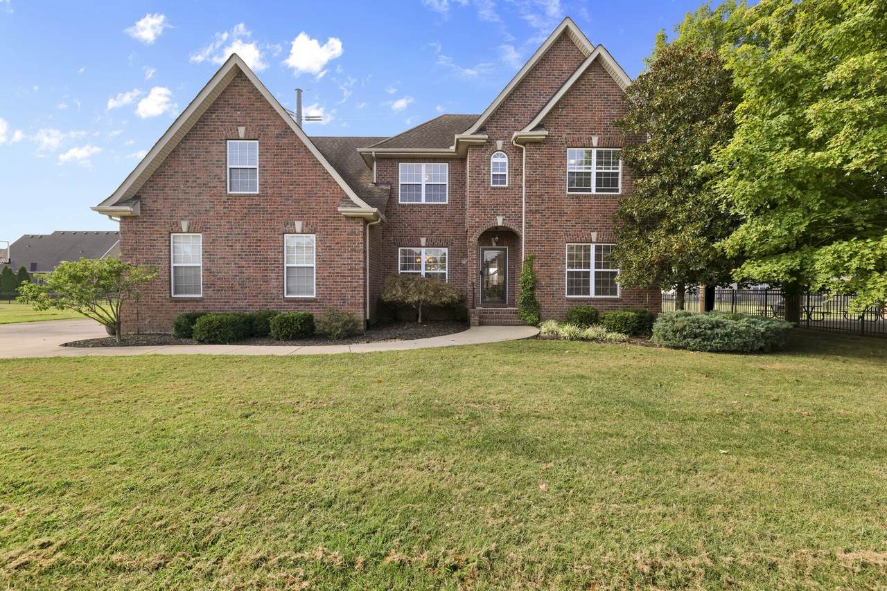 3411 Geneva Dr - Photo 1