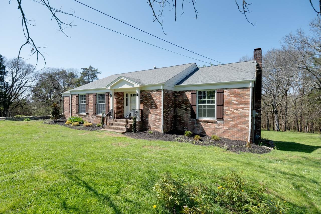 310 Glendale Dr - Photo 1