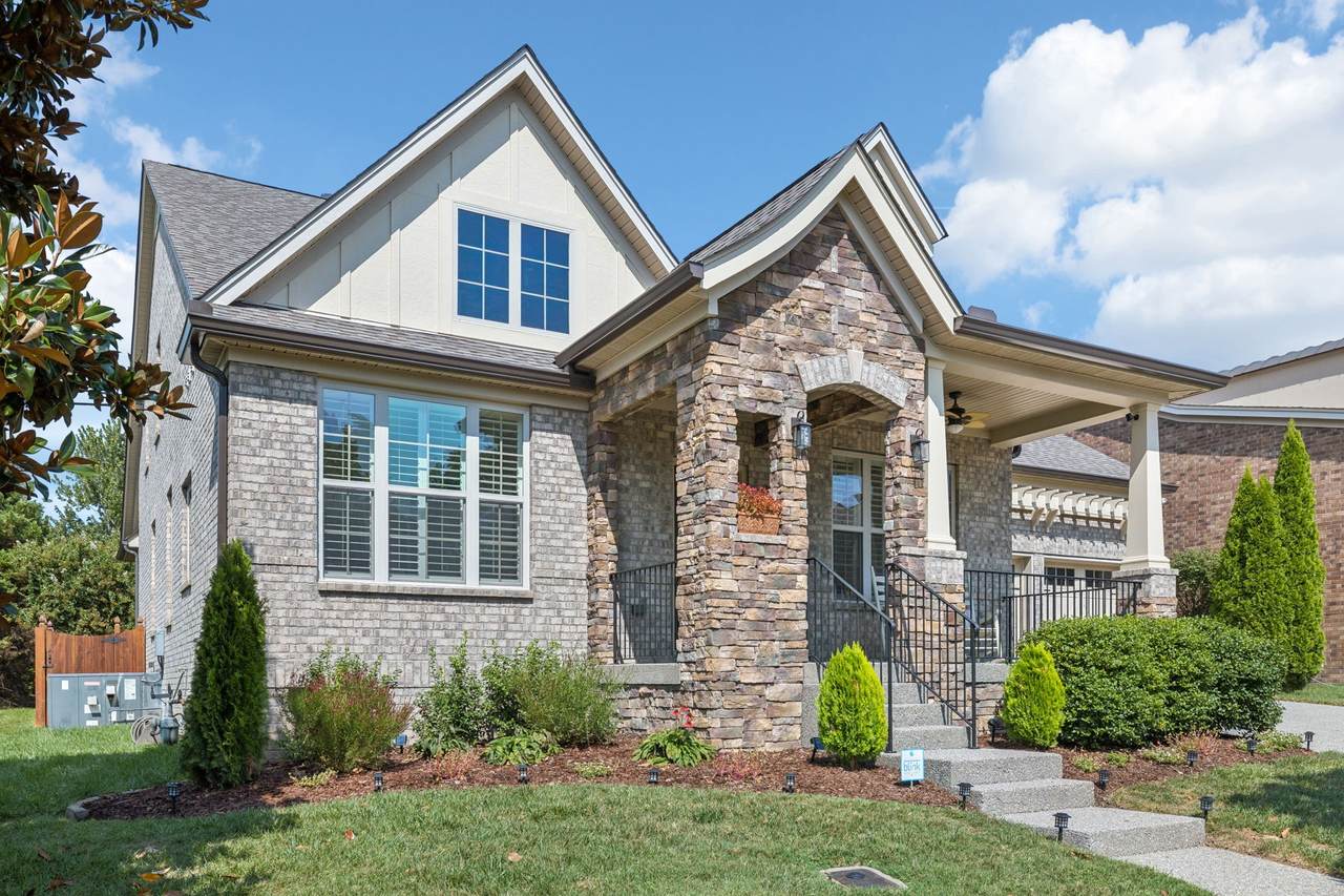 522 Dabney Dr - Photo 1