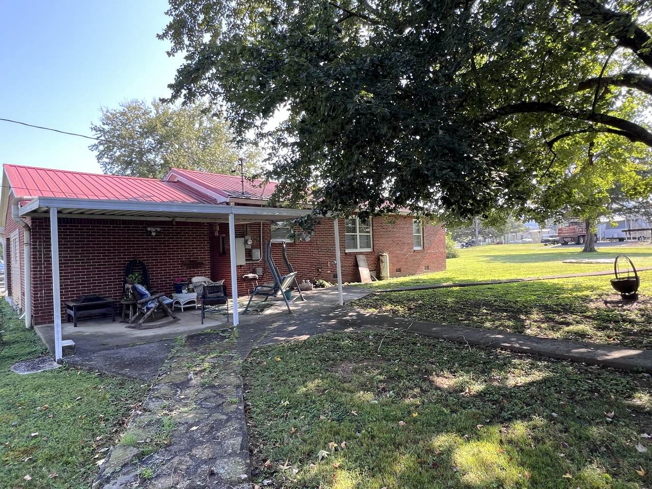 https://bt-photos.global.ssl.fastly.net/nashville/1280_boomver_2_RTC2993784-1.jpg
