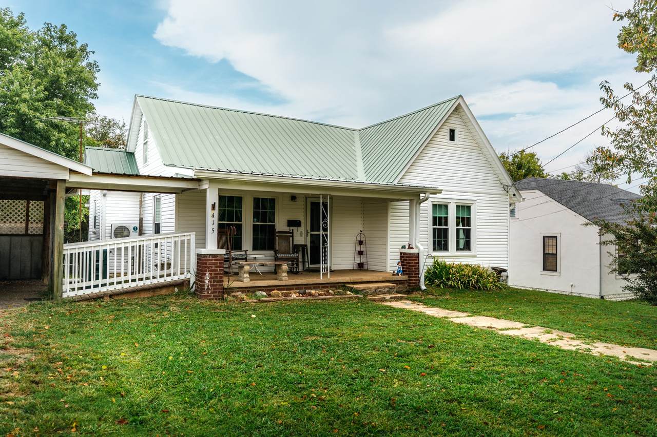 415 Swan Ave - Photo 1
