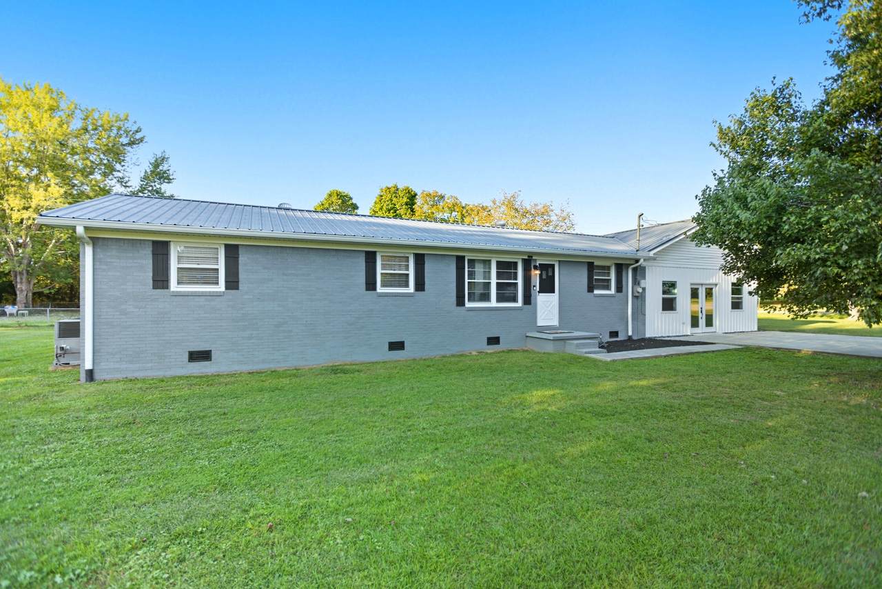 200 Hill St - Photo 1