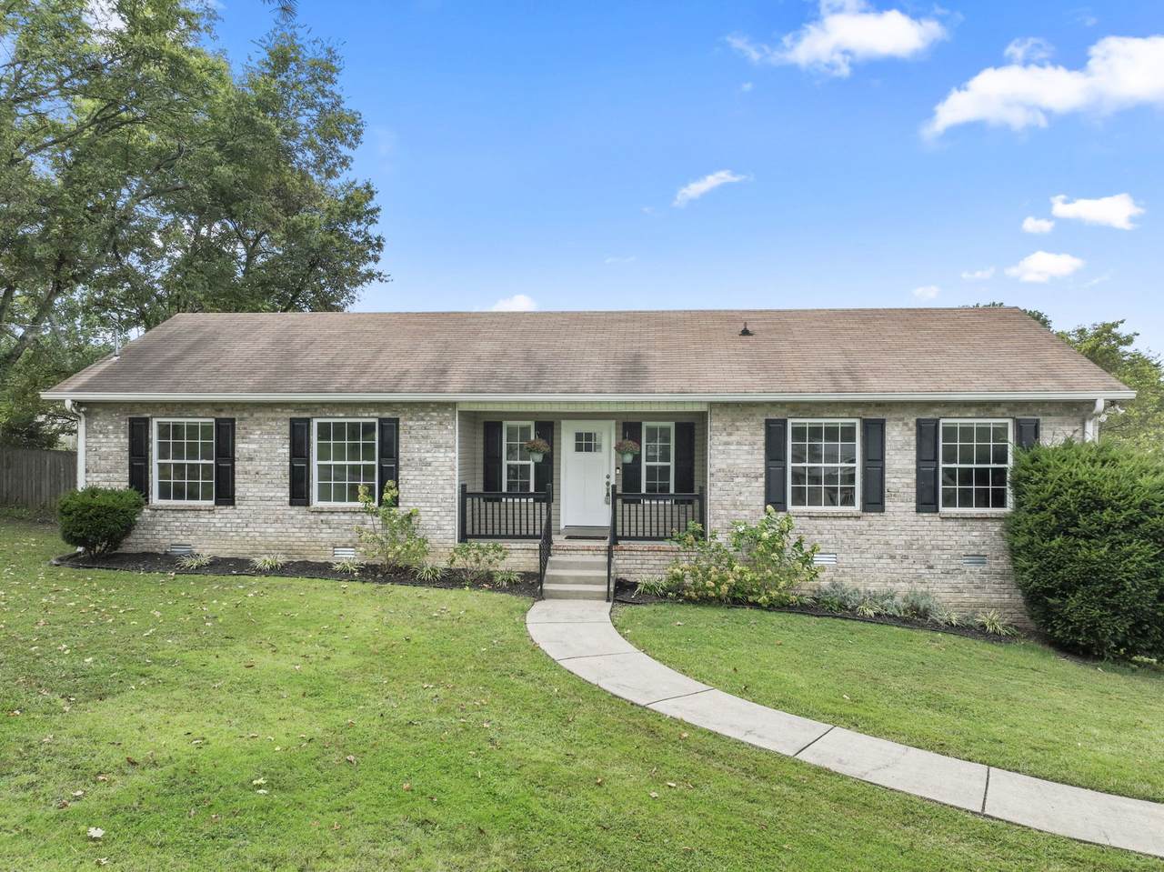 919 Johnson St - Photo 1