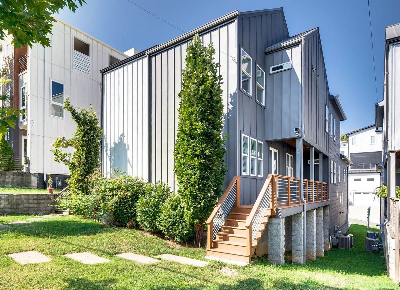 423 35th Ave - Photo 1