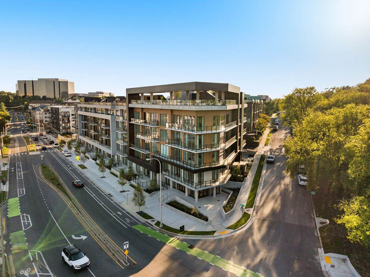 321 31st Ave - Photo 1