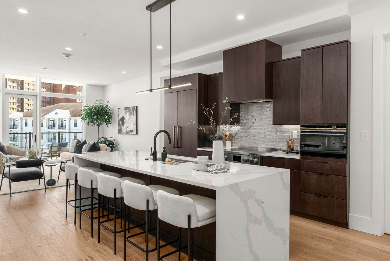 321 31st Ave - Photo 1