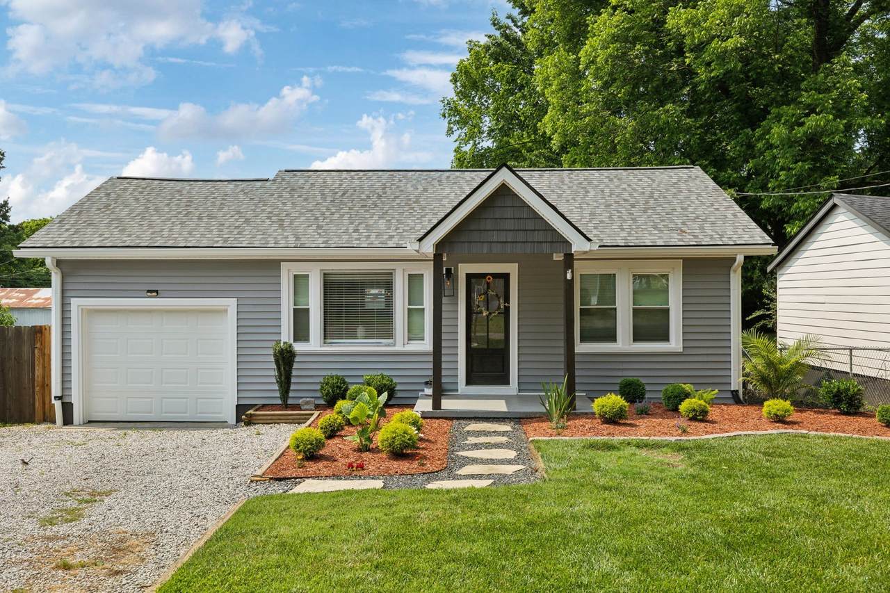 807 Brown St - Photo 1