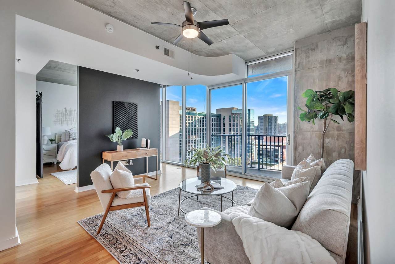 301 Demonbreun St - Photo 1