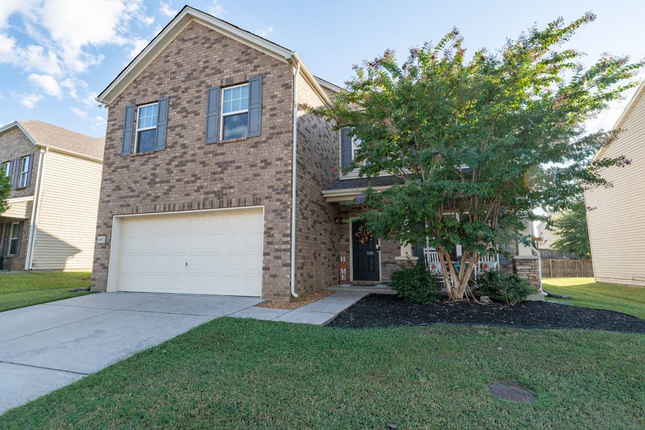 607 Pemberton Dr - Photo 1