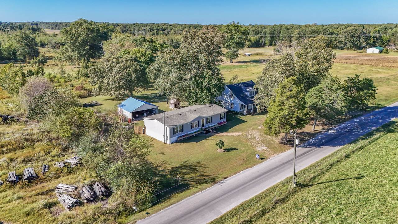 205 Dooley Rd - Photo 1