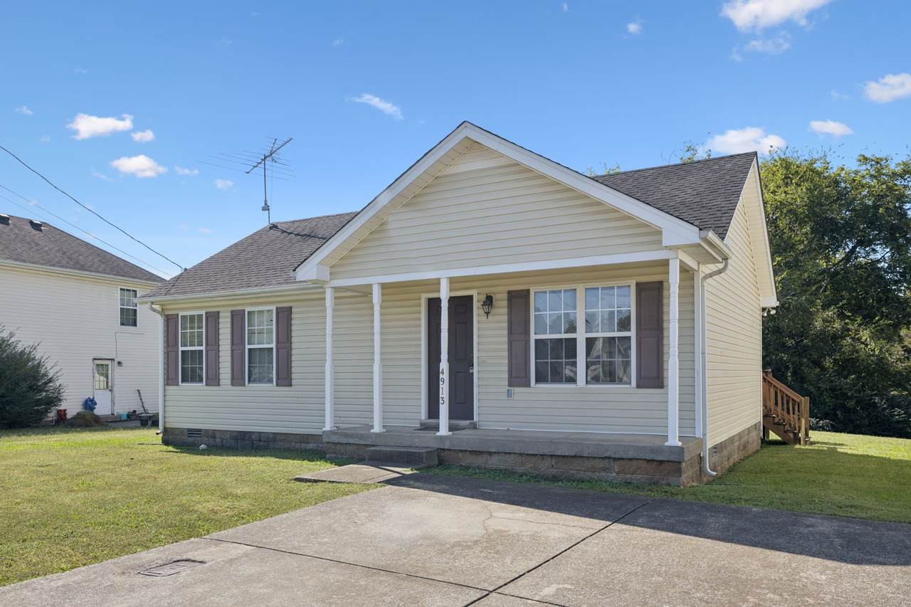 4913 Camborne Cir - Photo 1