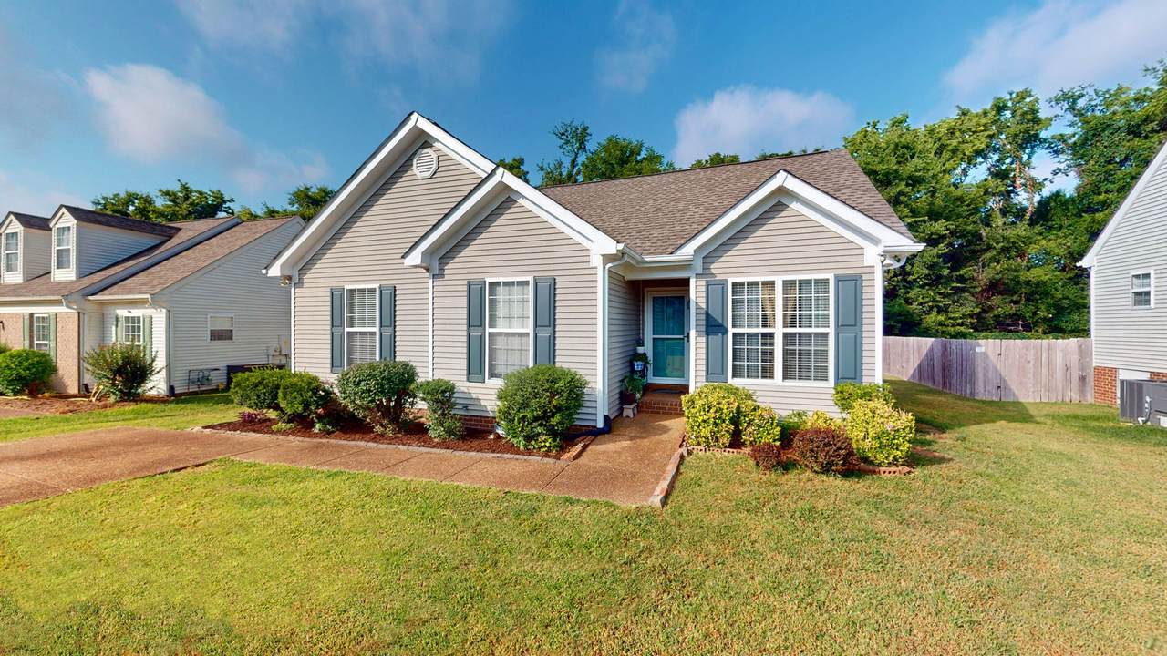 1317 Branchside Ct - Photo 1