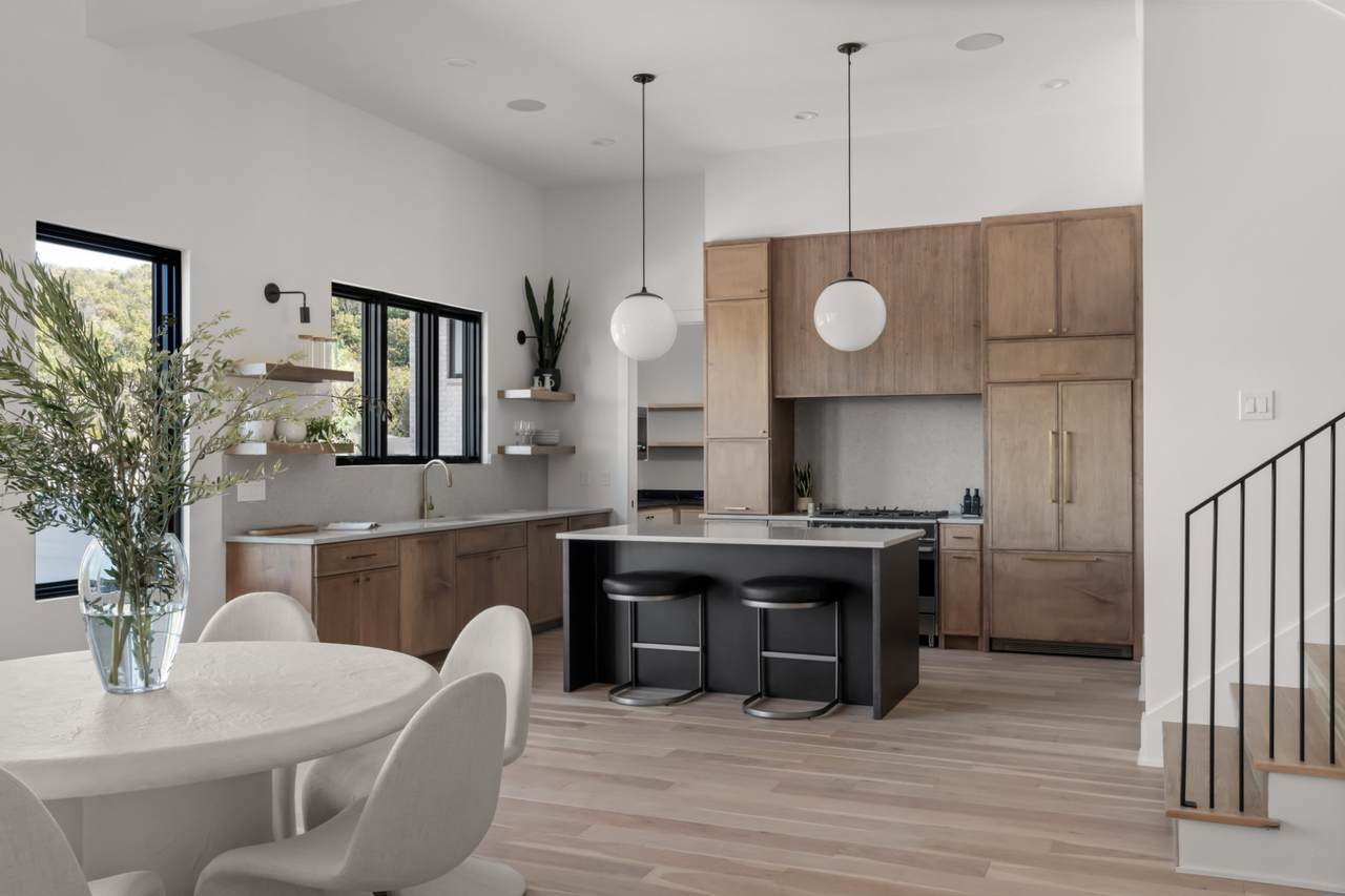 5817 Woodland Hills Dr - Photo 1