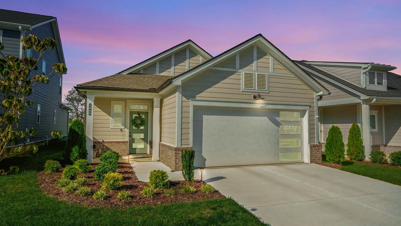 1069 Linn Cove Ct - Photo 1