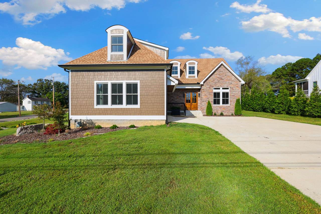 100 N Poole St - Photo 1