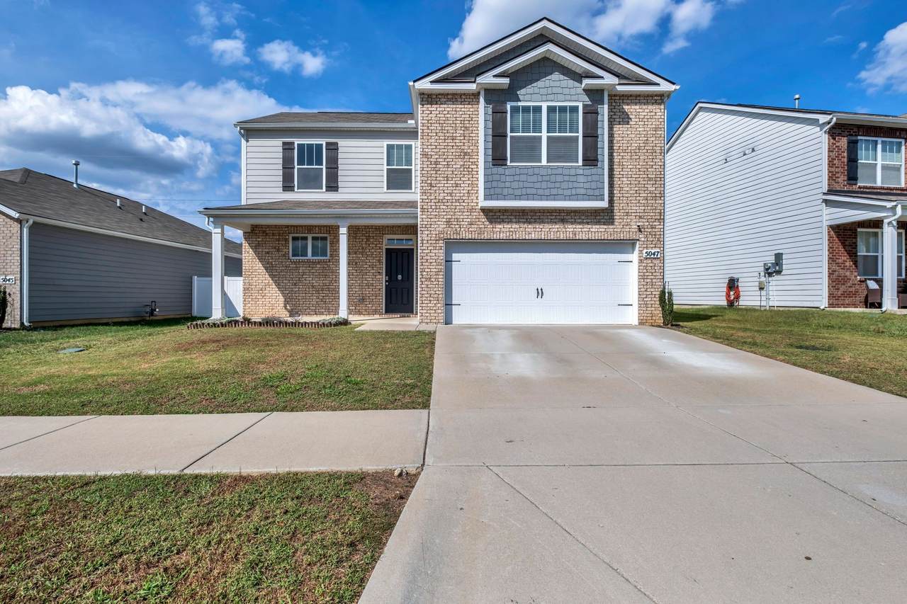 5047 Hunters Village Dr - Photo 1