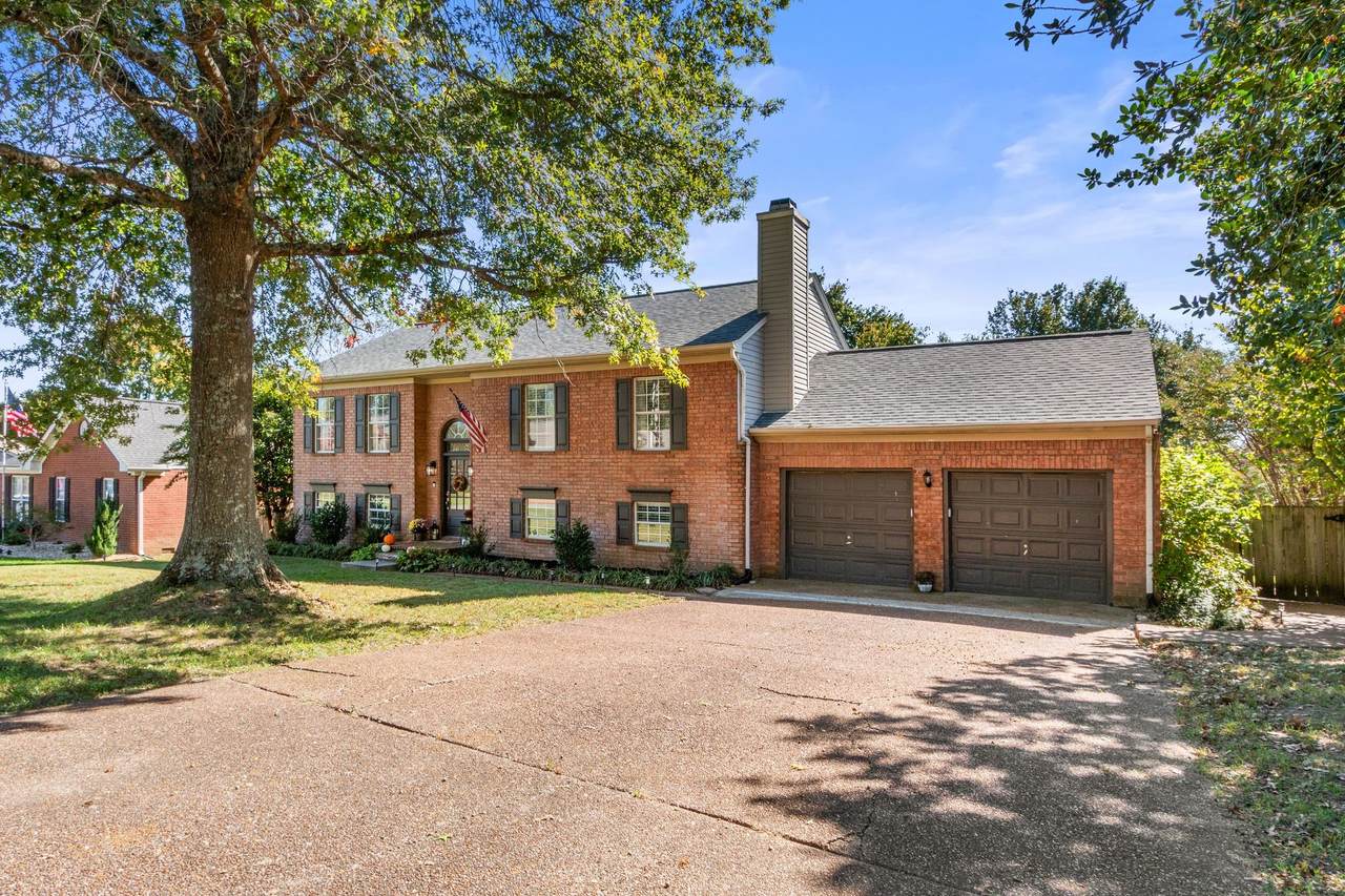 403 Preakness Dr - Photo 1