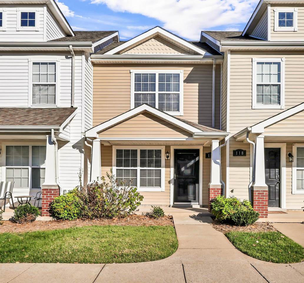 116 Alexander Blvd - Photo 1