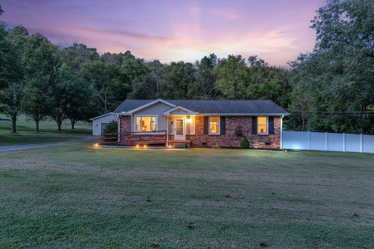 415 Willis Pass - Photo 1