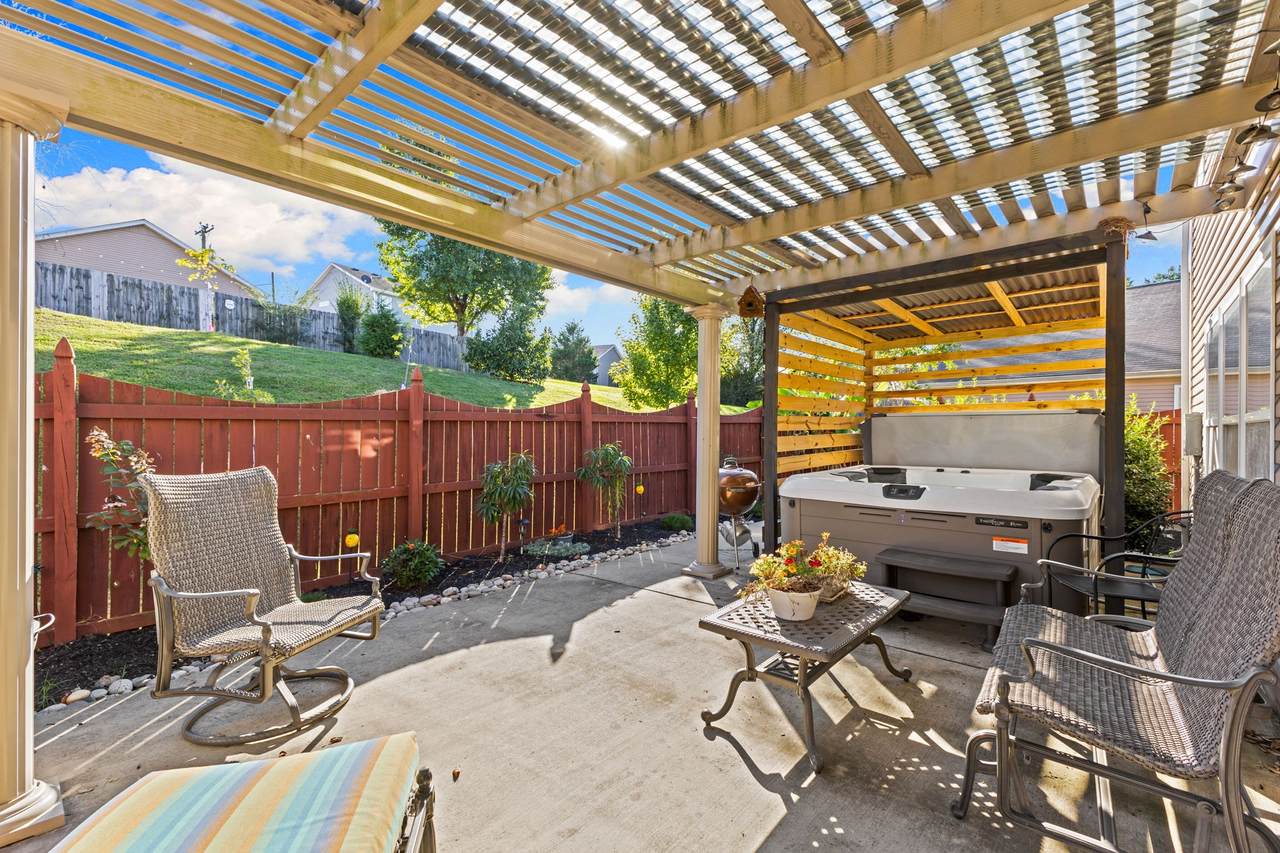 4808 Irving Ln - Photo 1