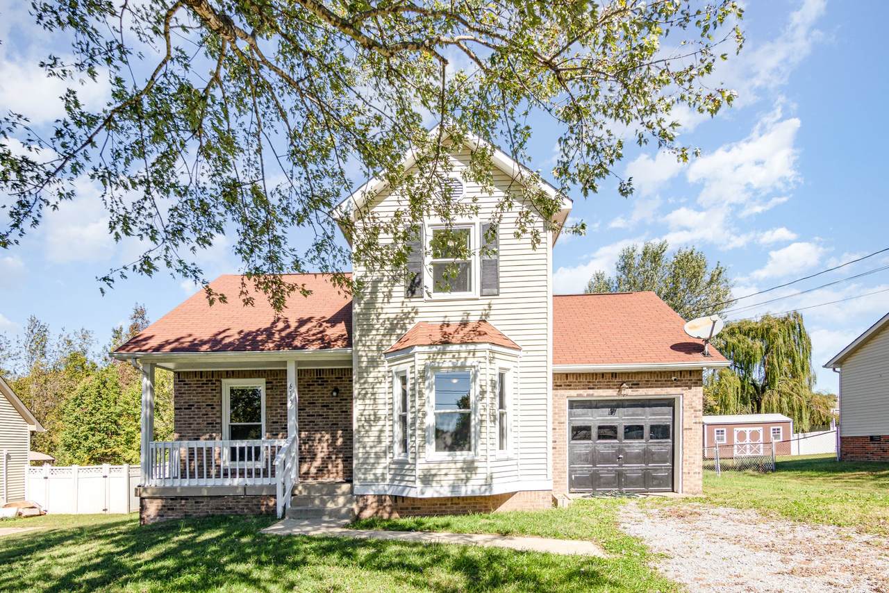 615 Doane Dr - Photo 1