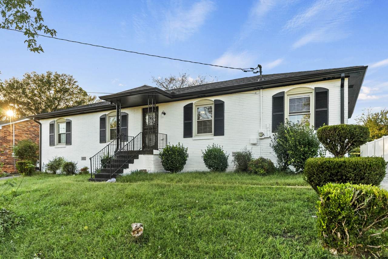 3853 Woodward Dr - Photo 1