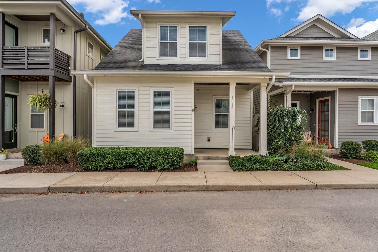 1016 Treaty Oaks Dr - Photo 1