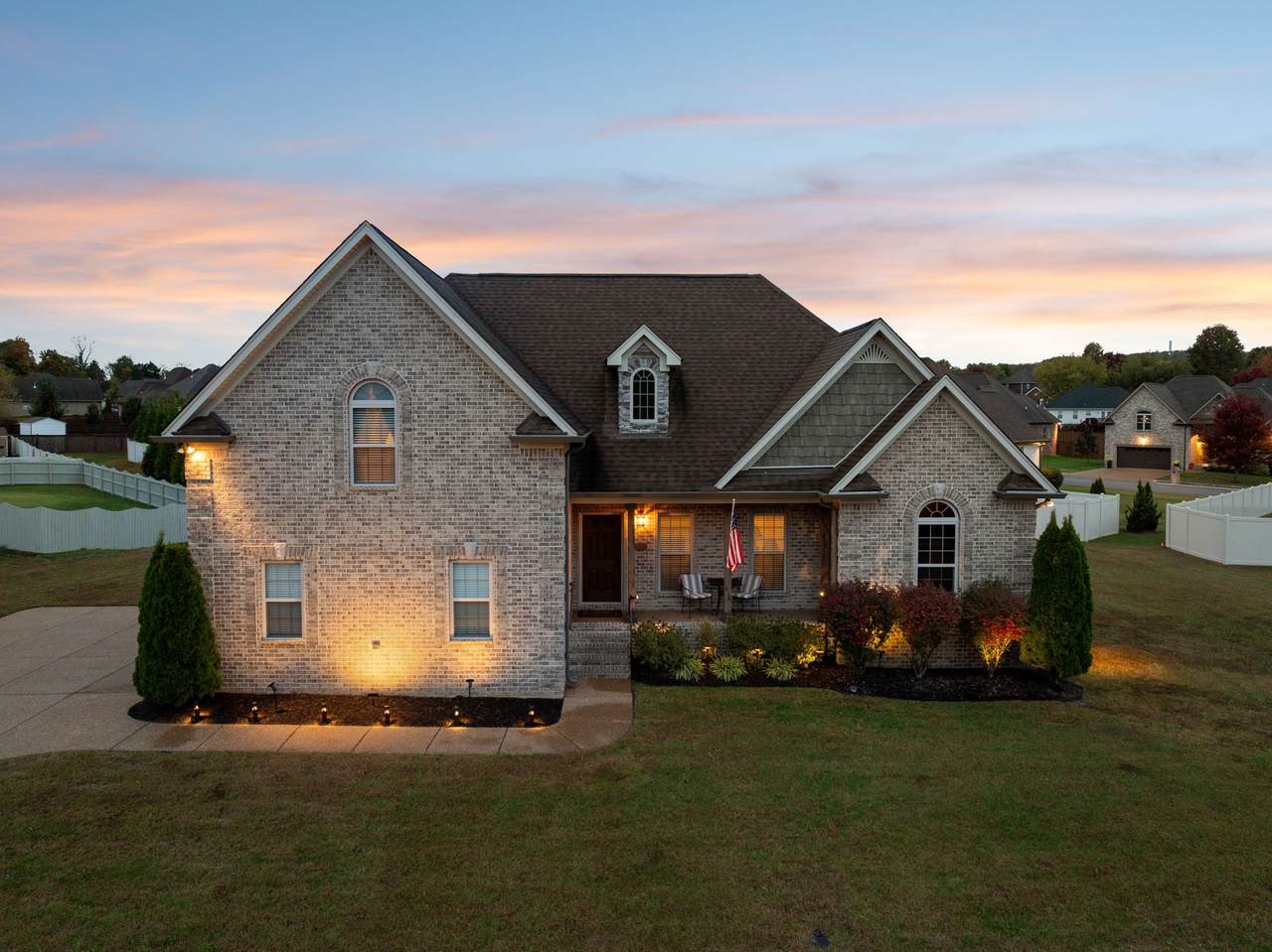 3186 Colchester Cir - Photo 1