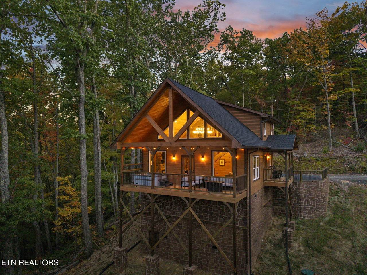 2420 Old Barn Circle - Photo 1