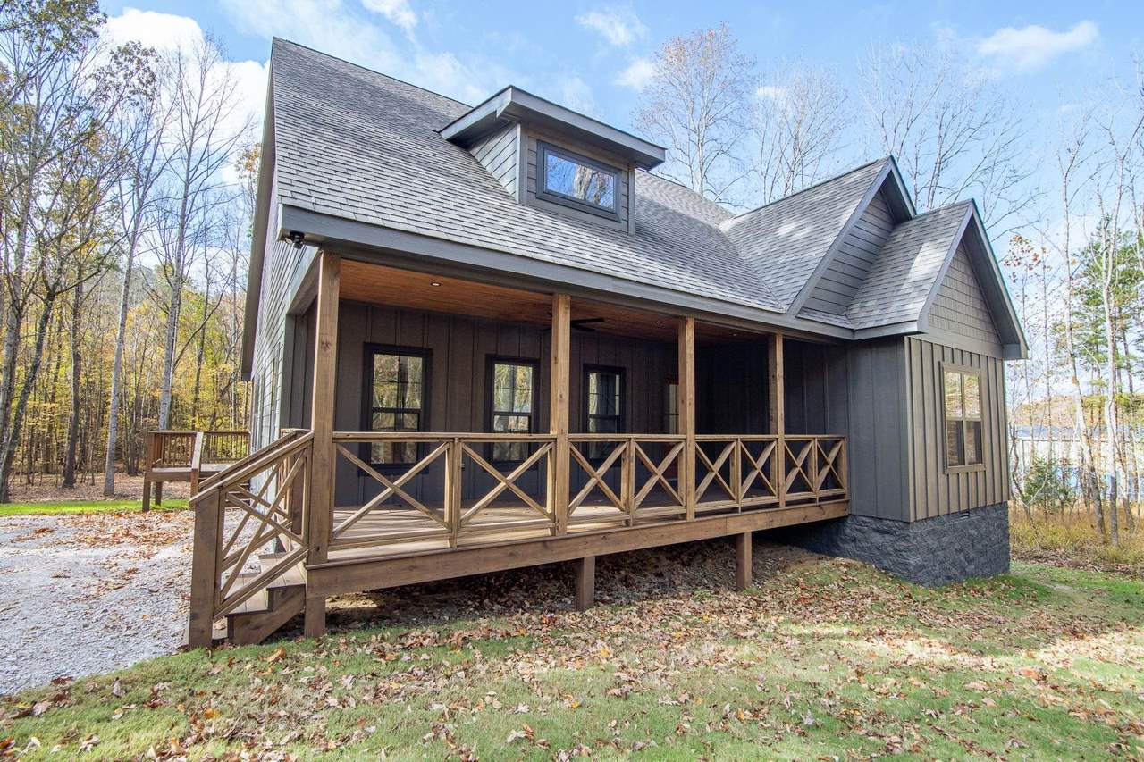 230 Adley Way - Photo 1