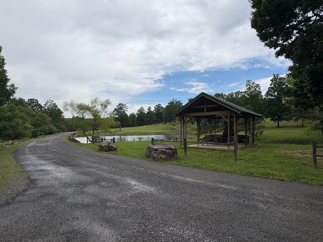https://bt-photos.global.ssl.fastly.net/nashville/1280_boomver_2_RTC3041289-1.jpg