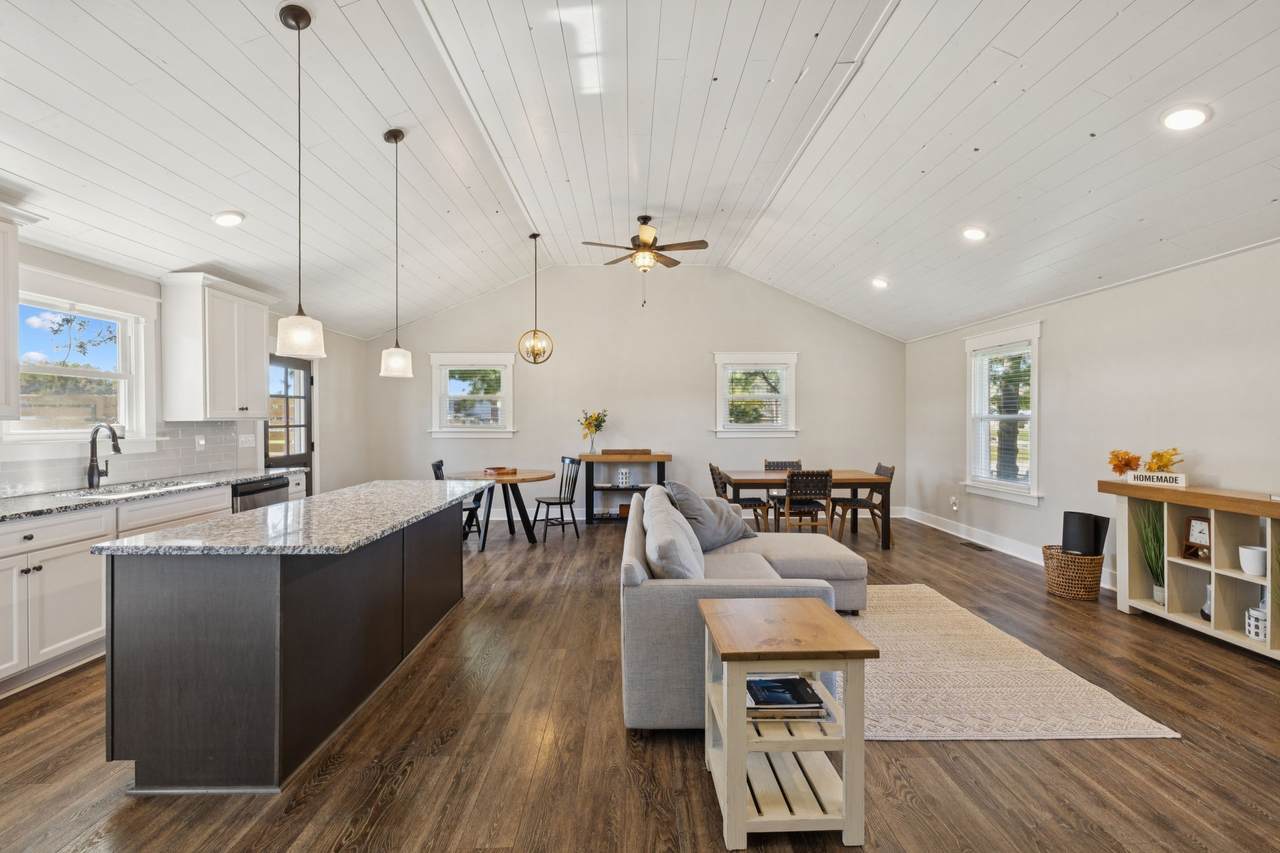 100 Tidwell St - Photo 1