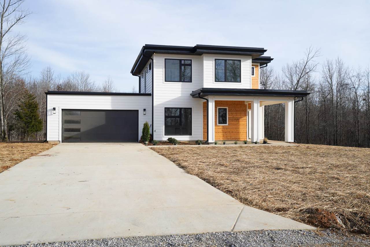 943 Overlook Trl - Photo 1