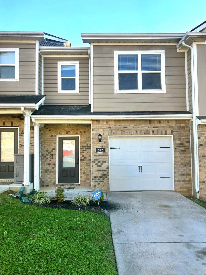 202 Nixon Way - Photo 1