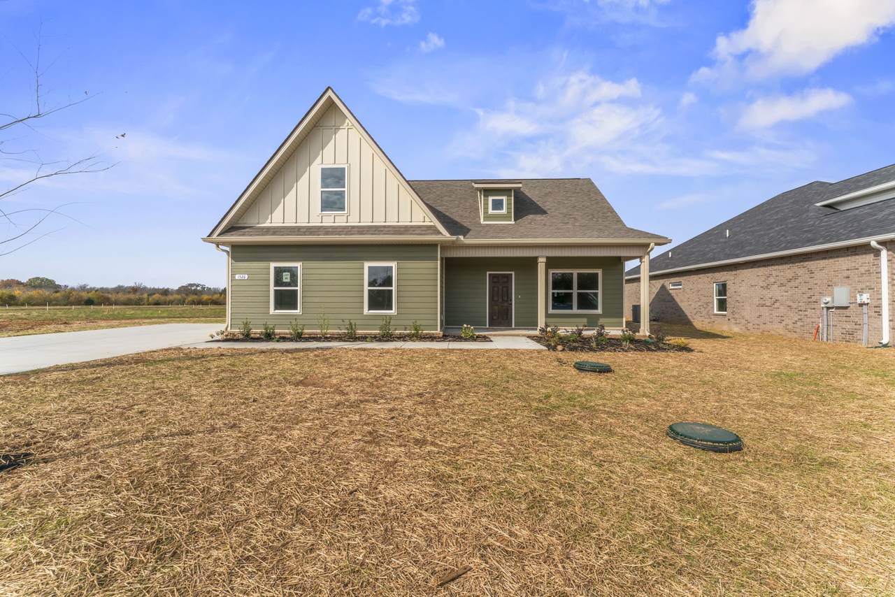 1526 Goblet Dr - Photo 1