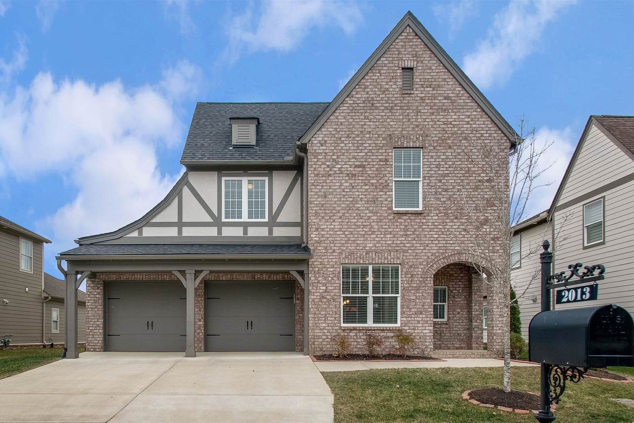 2013 Beamon Dr - Photo 1