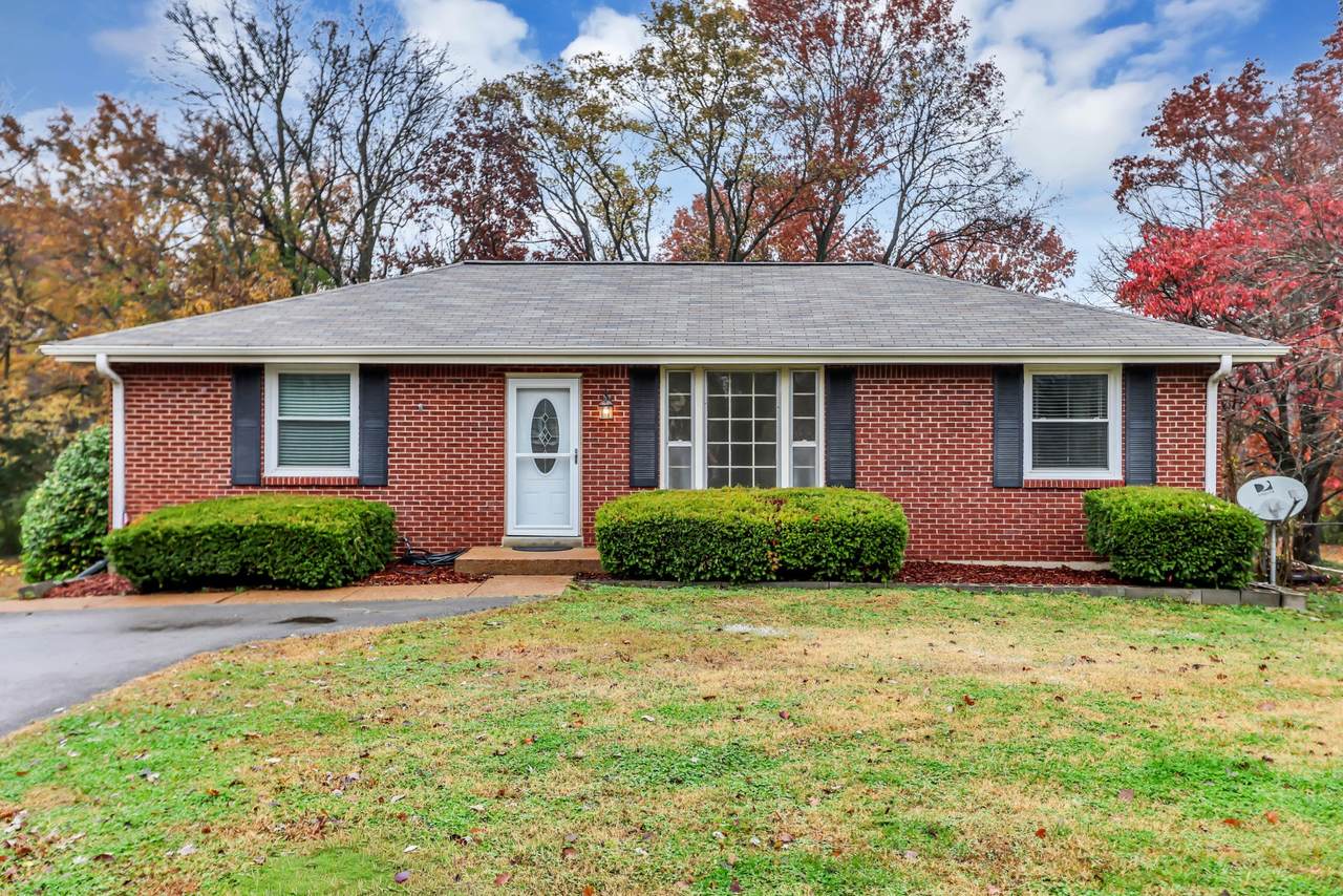 504 Chadwell Dr - Photo 1