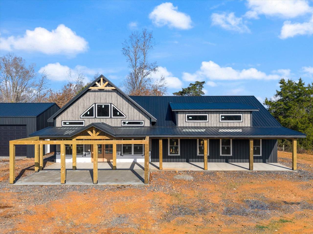 5055 Pilgrims Pass - Photo 1