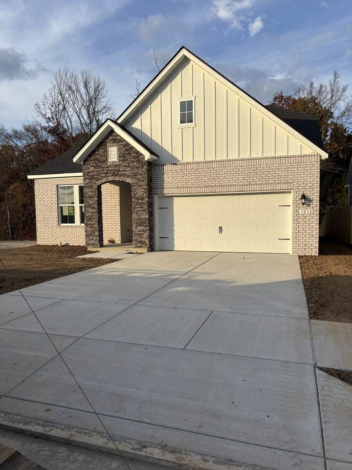 1038 Lionheart Drive - Photo 1