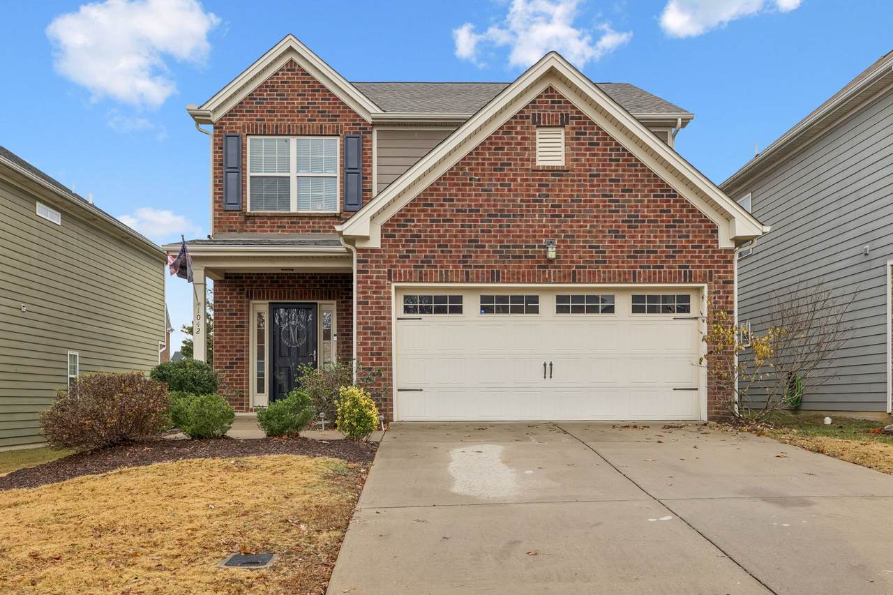 1042 Hemlock Dr - Photo 1