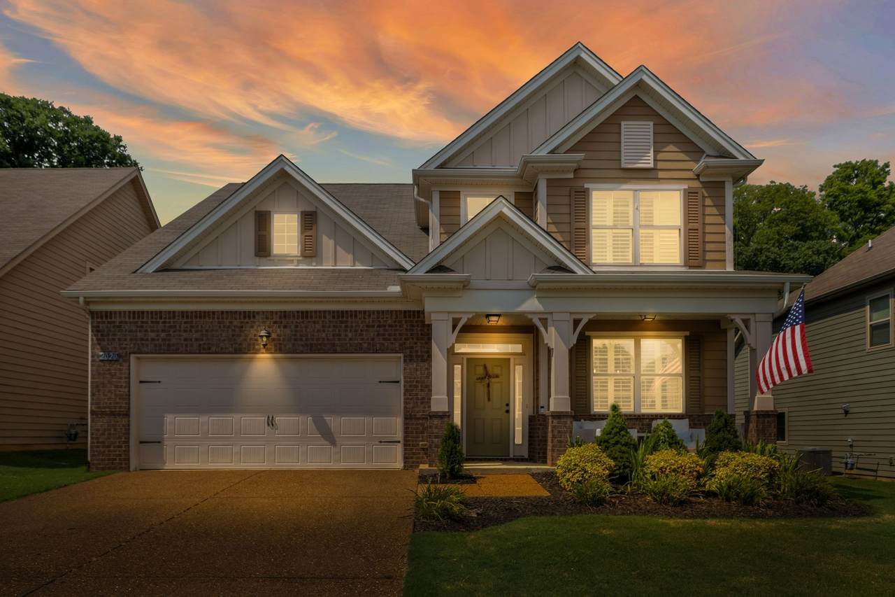 2020 Austin Dr - Photo 1