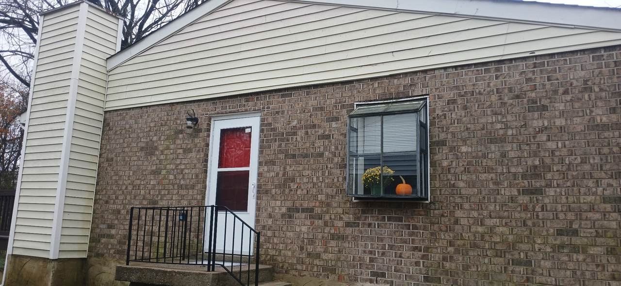 4610 Woodside Dr - Photo 1