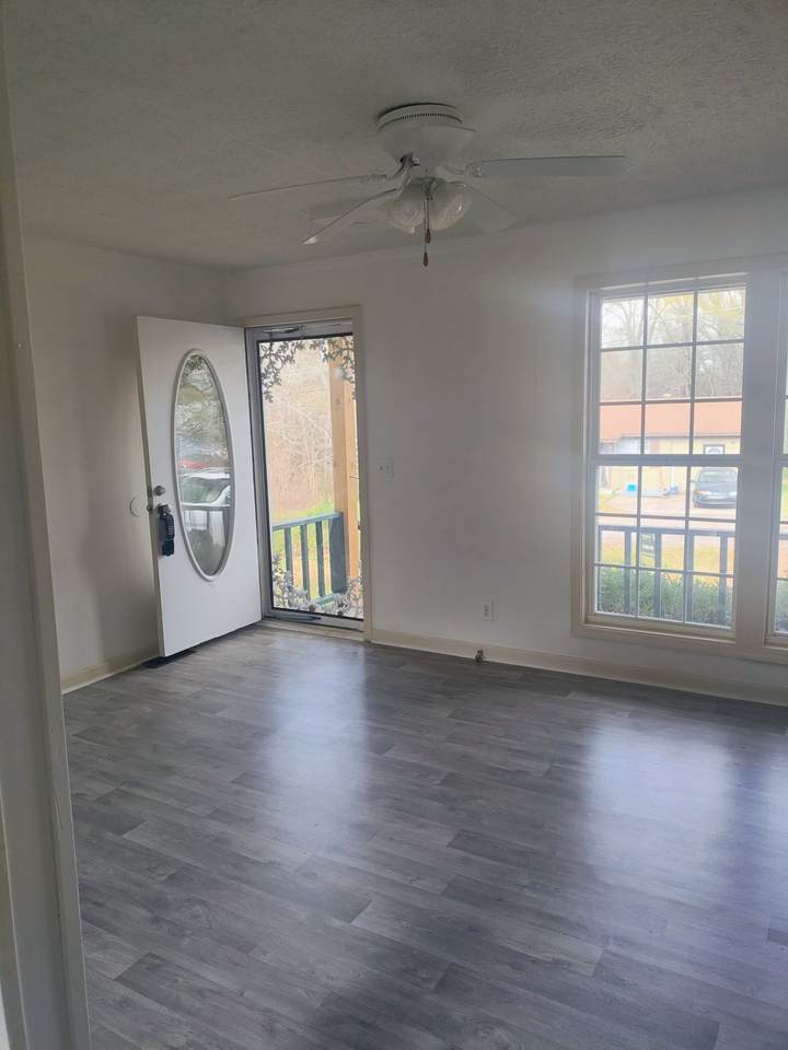 200 Cross St - Photo 1