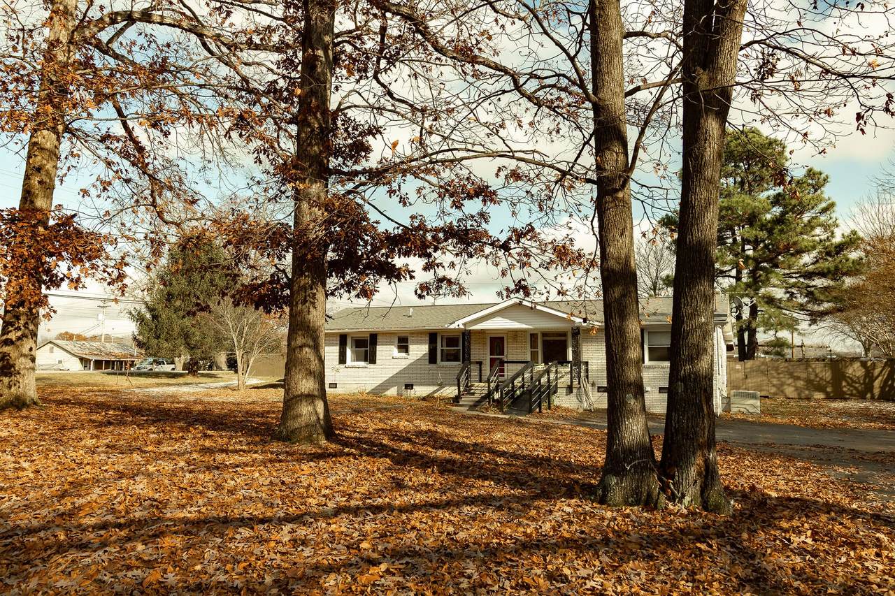 101 Southwood Dr - Photo 1